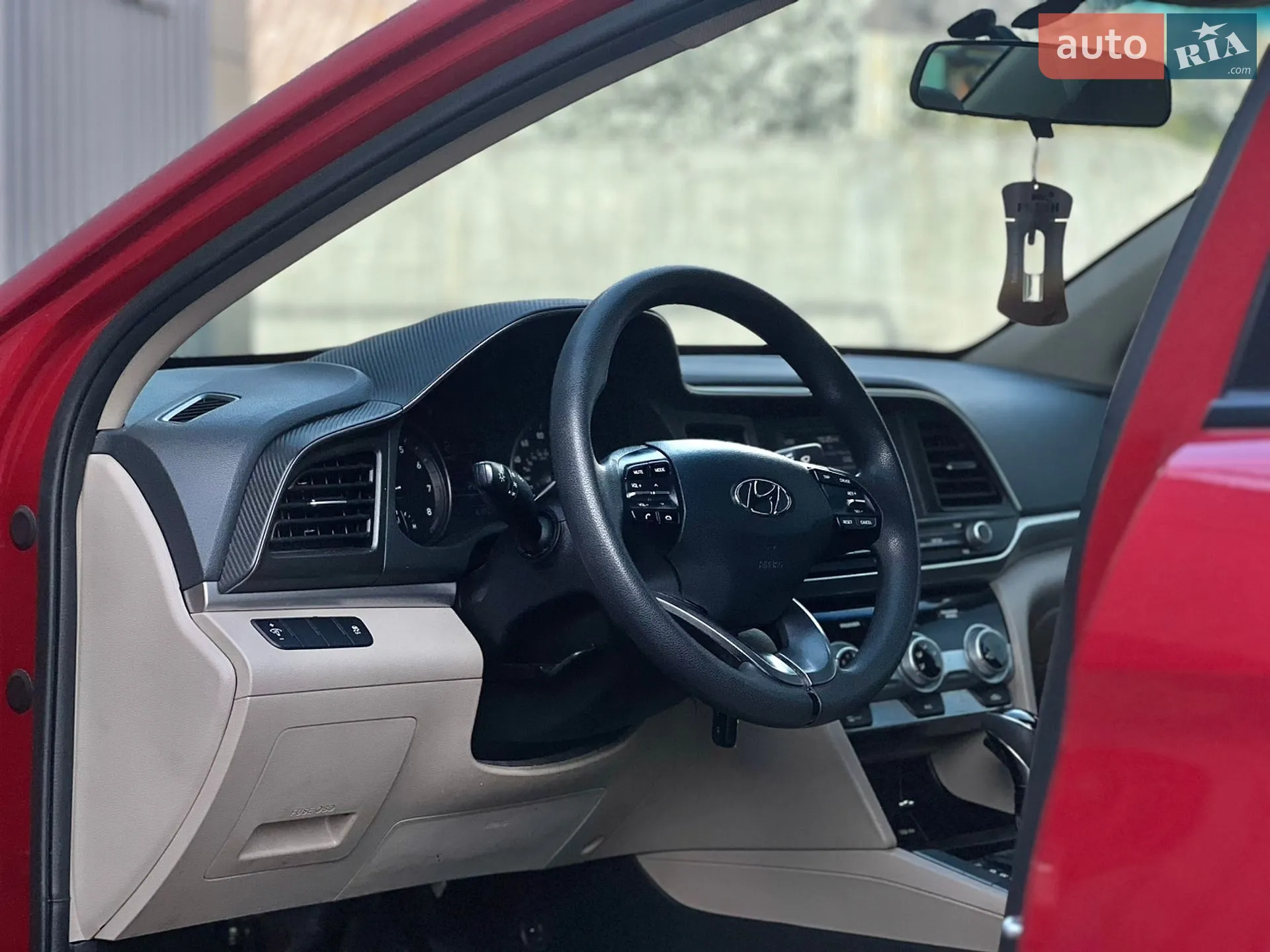 2019 Hyundai Elantra - мініатюра 10