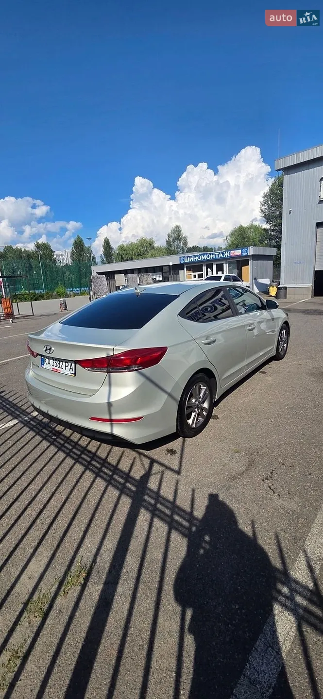 2018 Hyundai Elantra - мініатюра 6