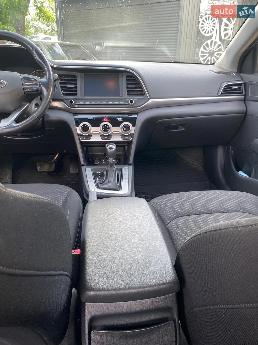 2018 Hyundai Elantra - мініатюра 10