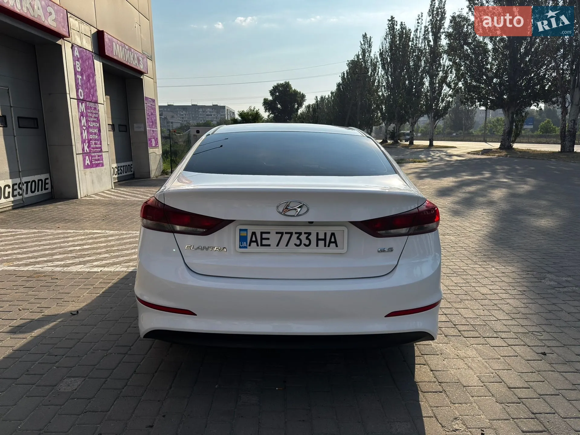 2016 Hyundai Elantra - мініатюра 10