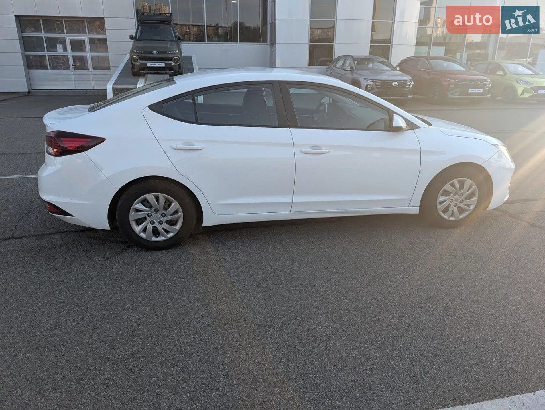 2019 Hyundai Elantra - мініатюра 4