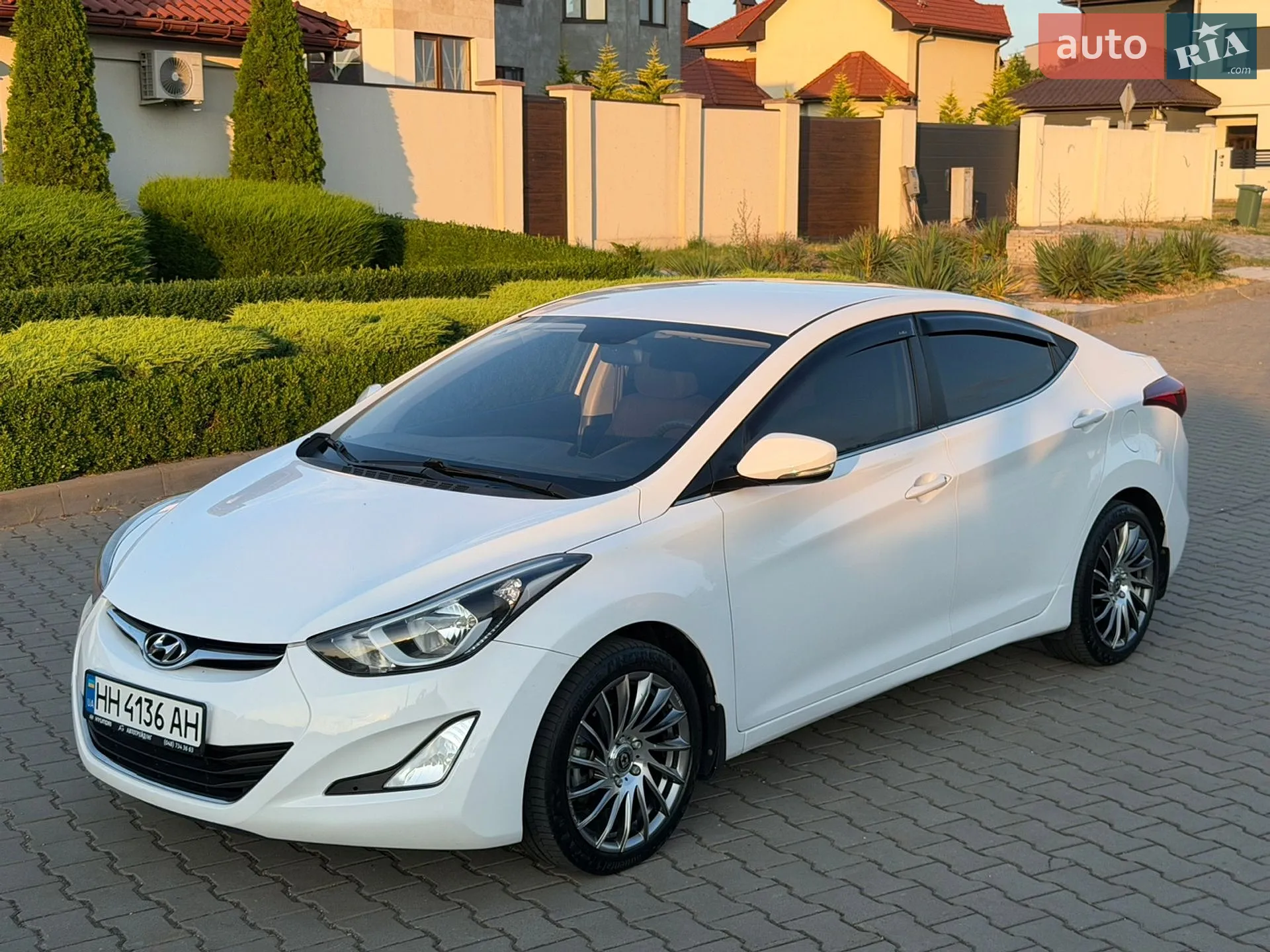 2015 Hyundai Elantra - мініатюра 22