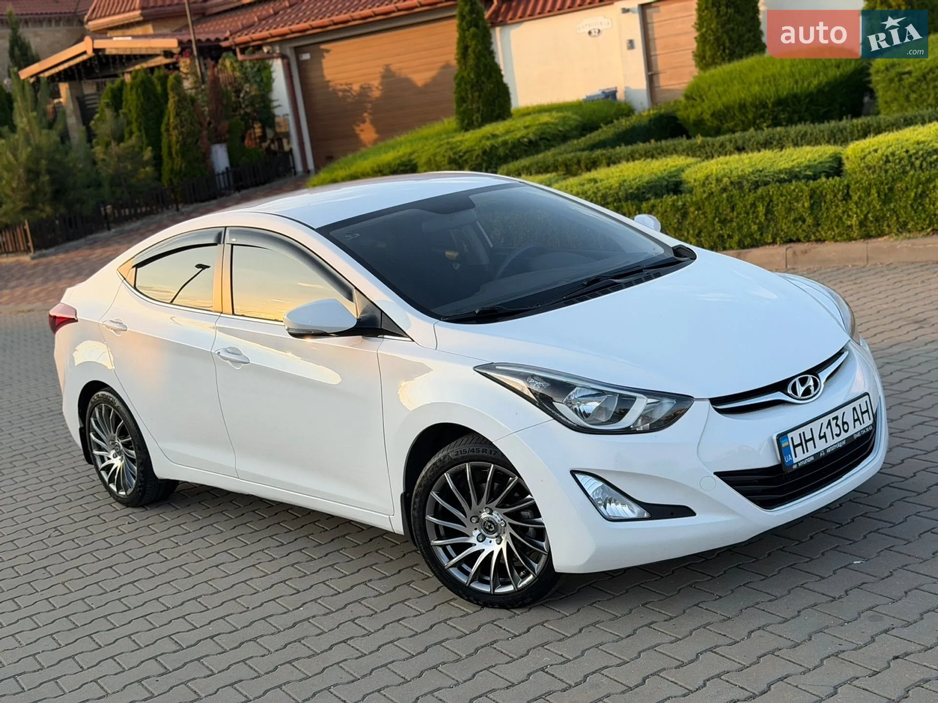 2015 Hyundai Elantra - мініатюра 30