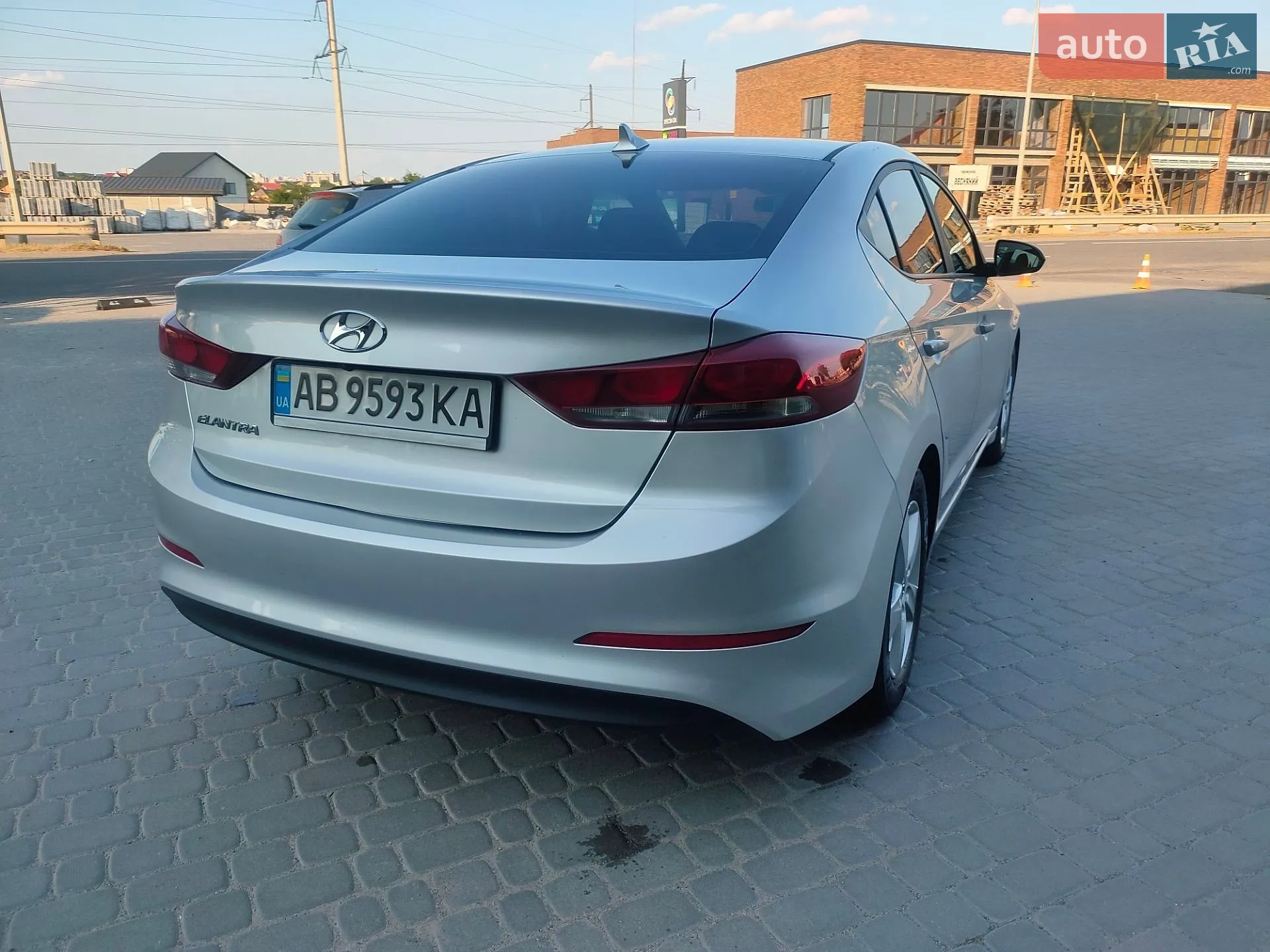 2018 Hyundai Elantra - мініатюра 11