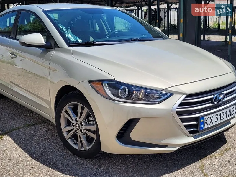 Hyundai Elantra