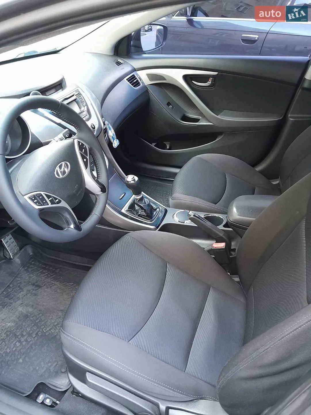 2012 Hyundai Elantra - мініатюра 10
