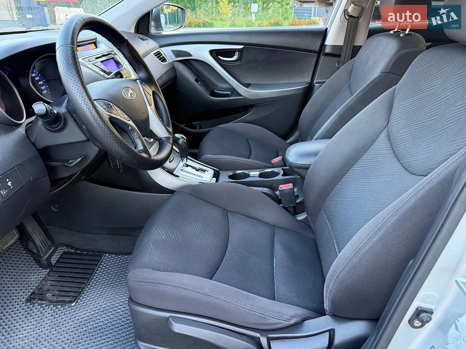 2011 Hyundai Elantra - мініатюра 7