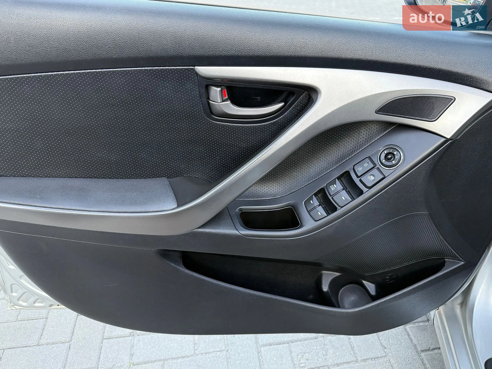 2011 Hyundai Elantra - мініатюра 9