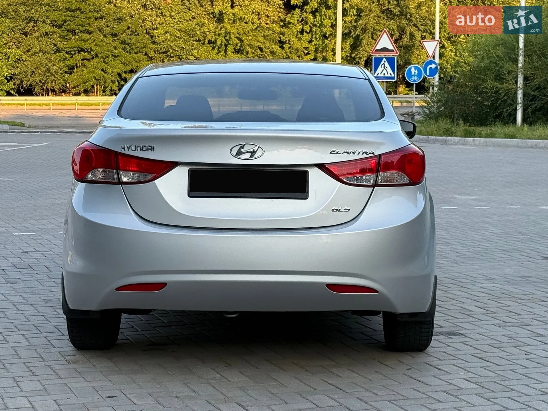 2011 Hyundai Elantra - мініатюра 5