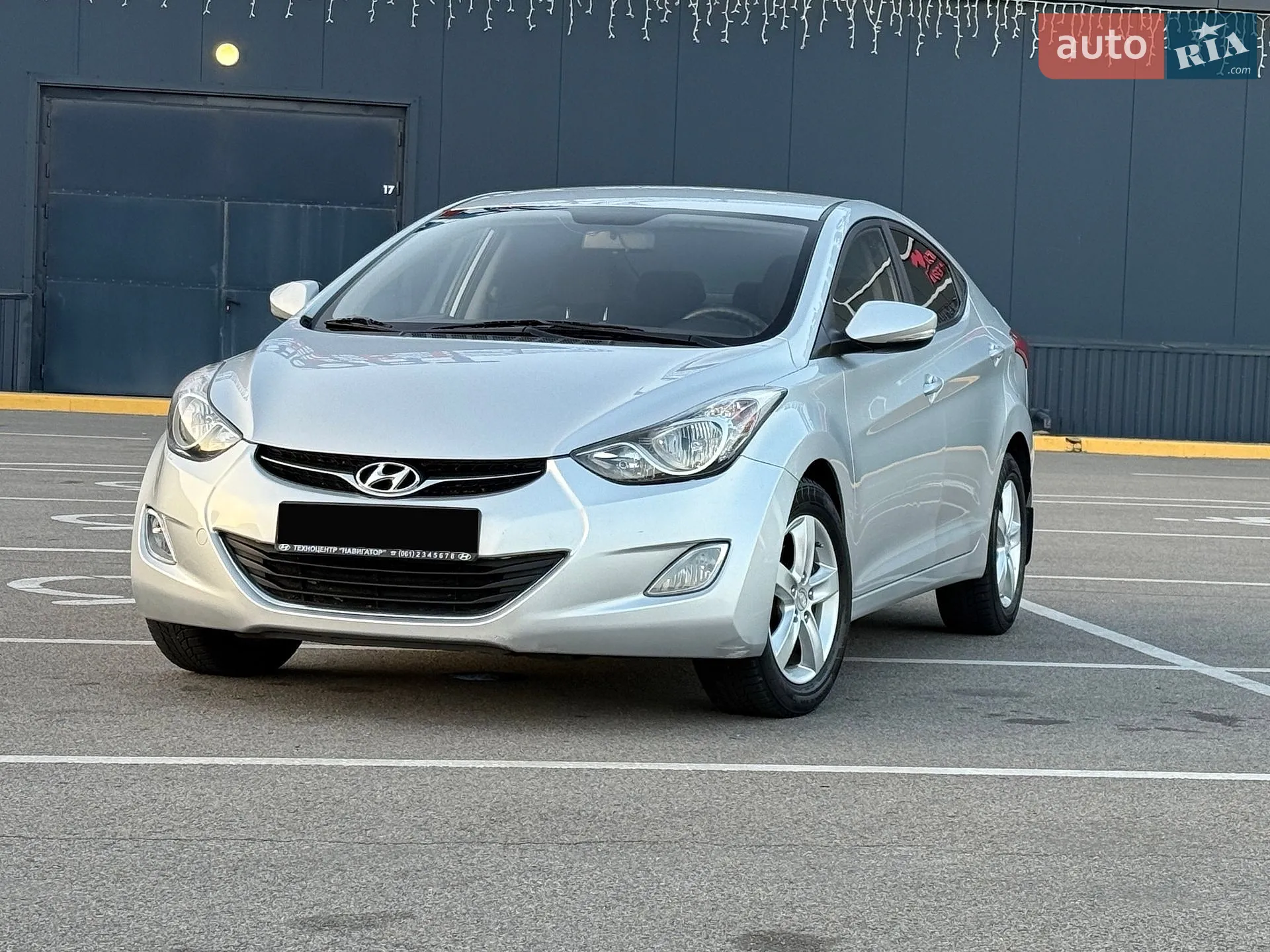 2011 Hyundai Elantra - мініатюра 21