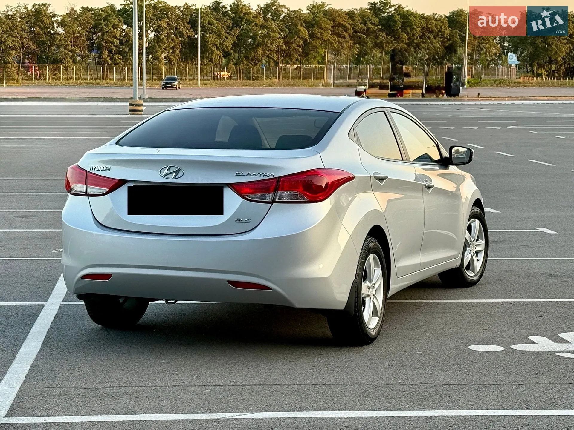 2011 Hyundai Elantra - мініатюра 22
