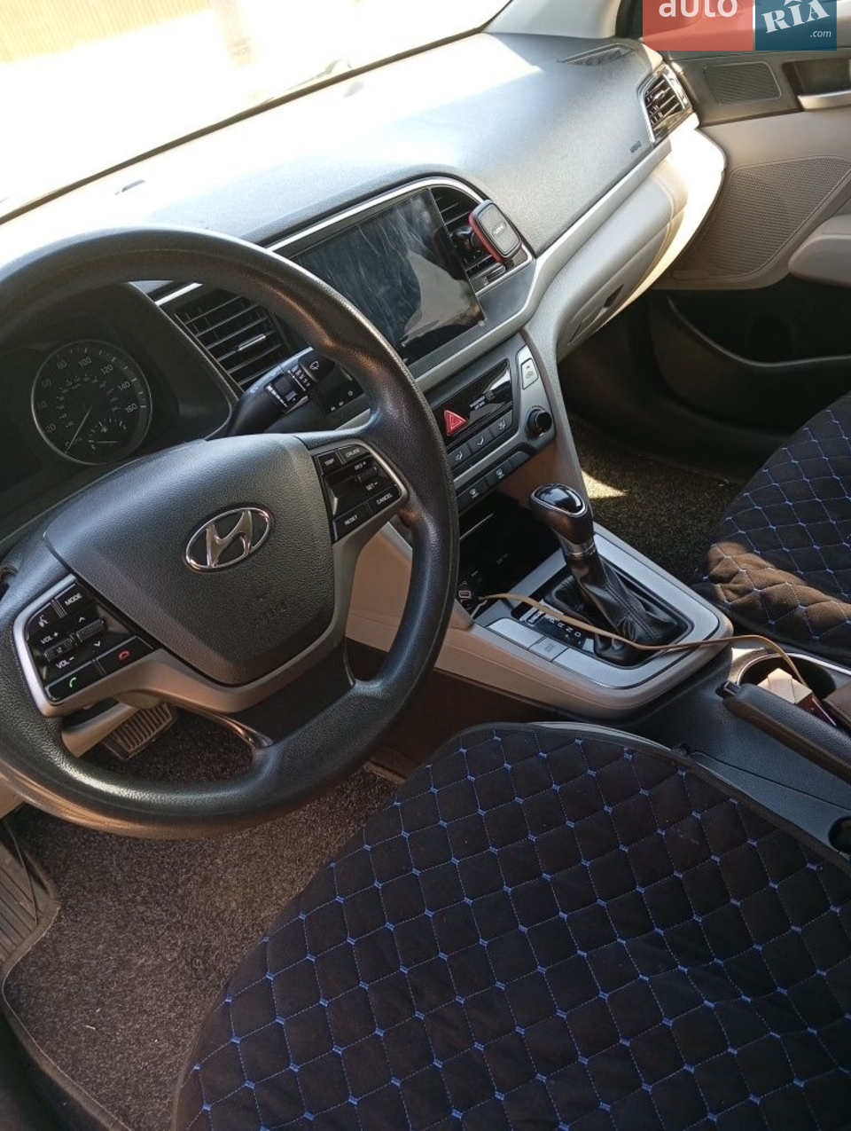 2016 Hyundai Elantra - мініатюра 14