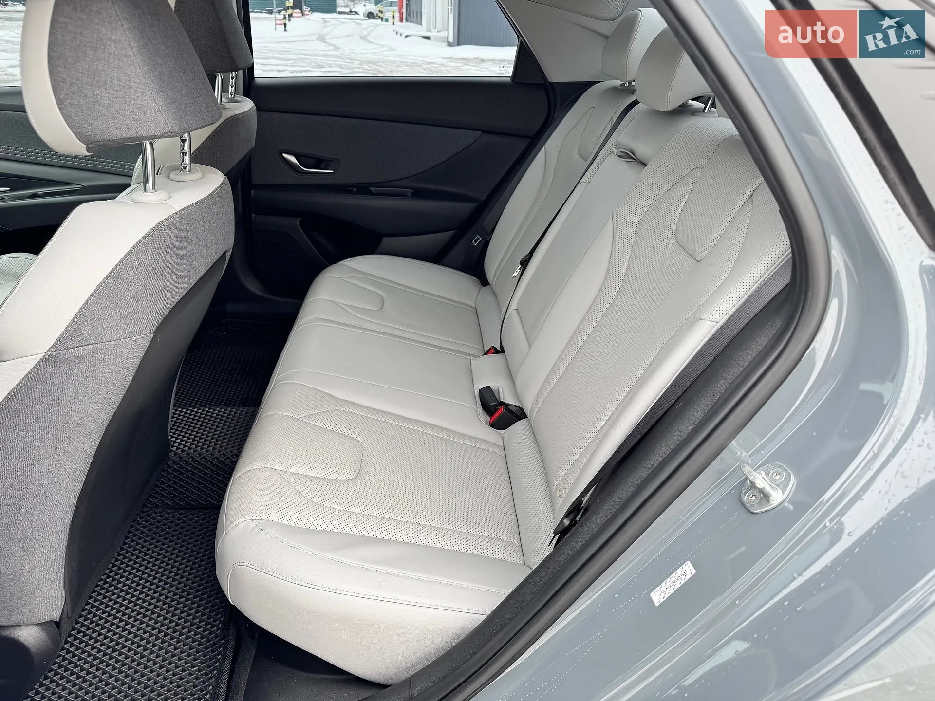 2022 Hyundai Elantra - мініатюра 42