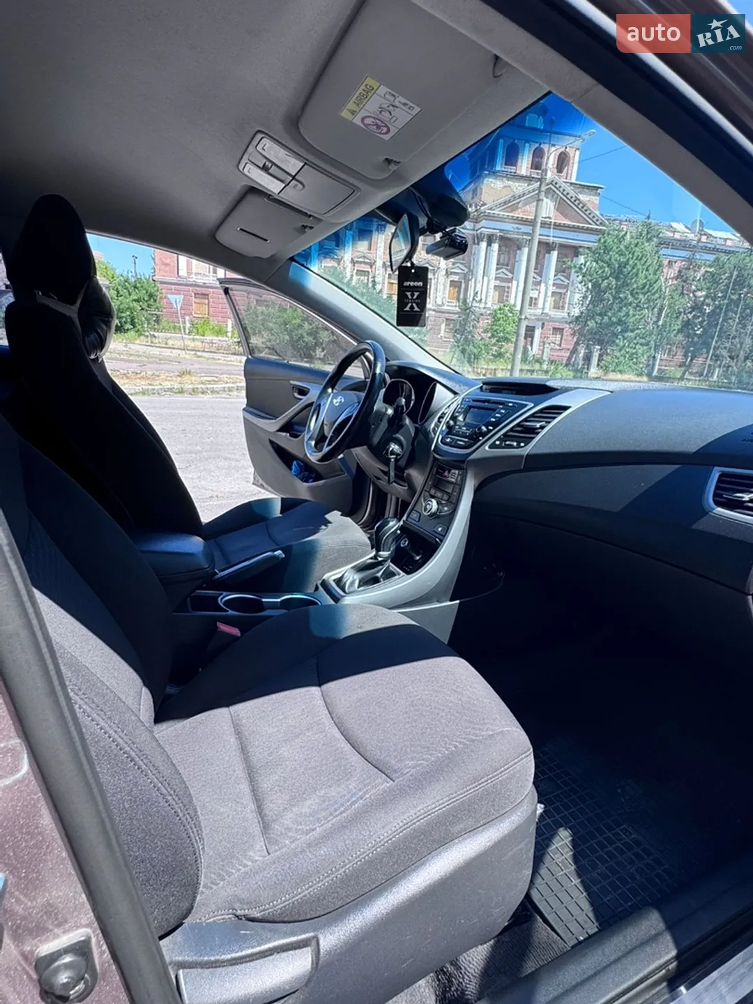 2015 Hyundai Elantra - мініатюра 7