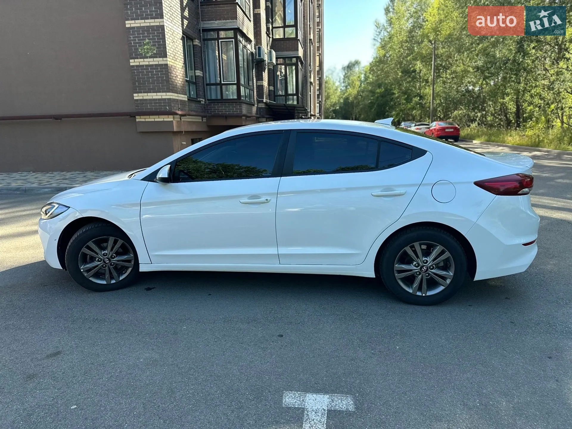 2018 Hyundai Elantra - мініатюра 6