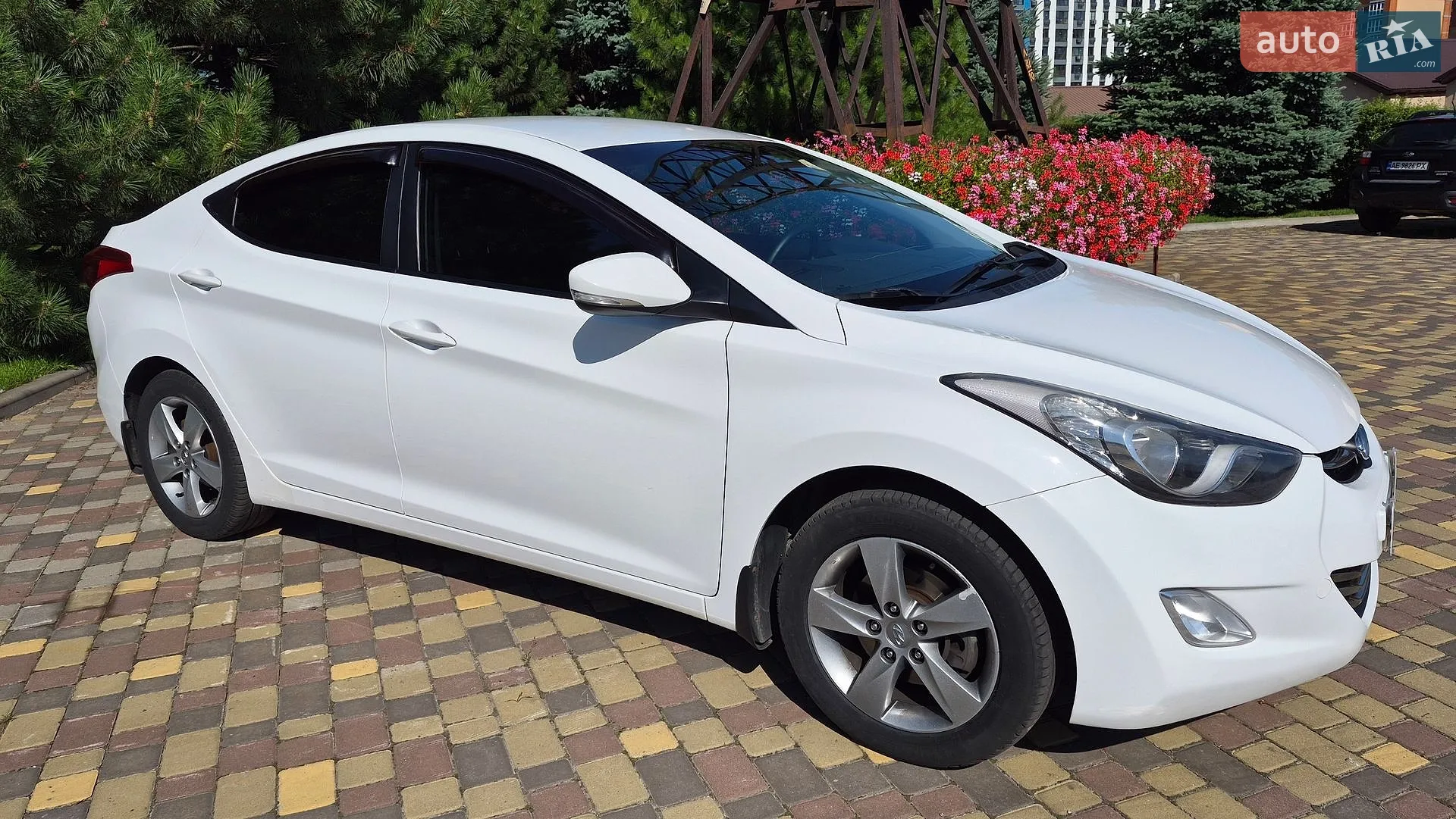 2013 Hyundai Elantra - мініатюра 6