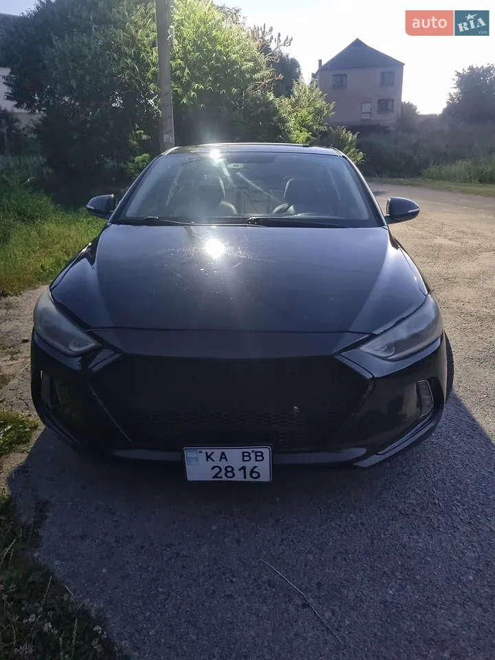 2015 Hyundai Elantra - мініатюра 13