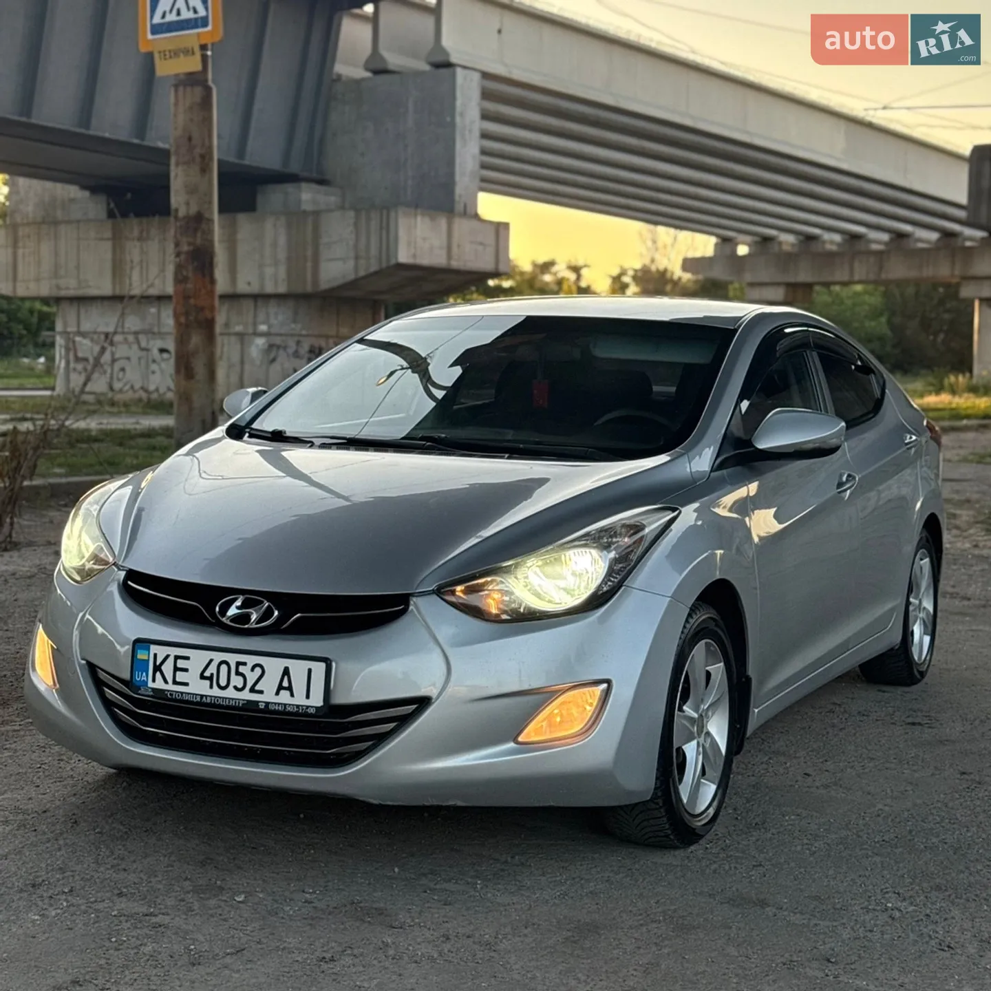 2013 Hyundai Elantra - мініатюра 2