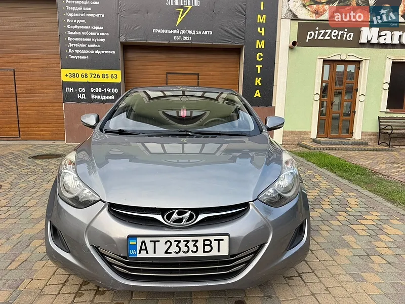 Hyundai Elantra 2012