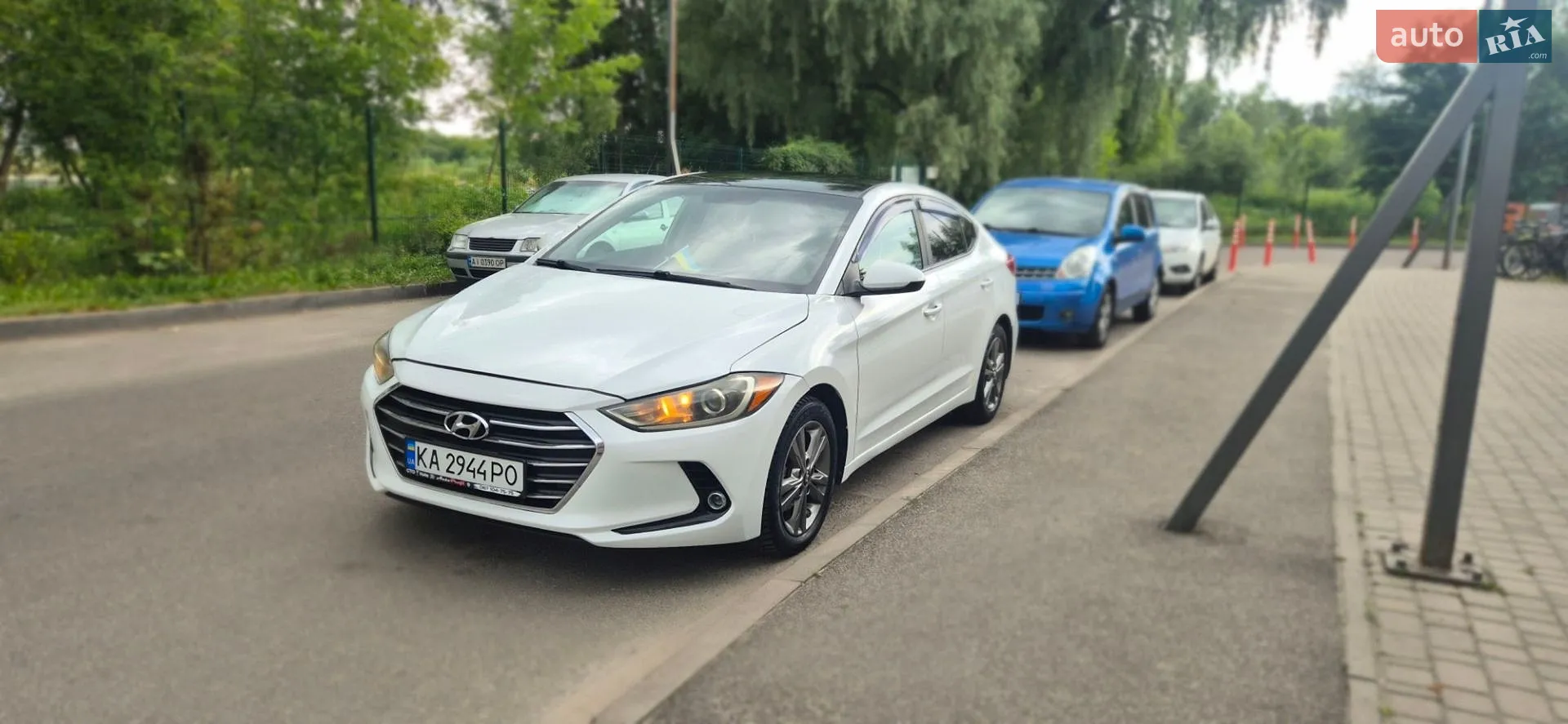 2016 Hyundai Elantra - мініатюра 2
