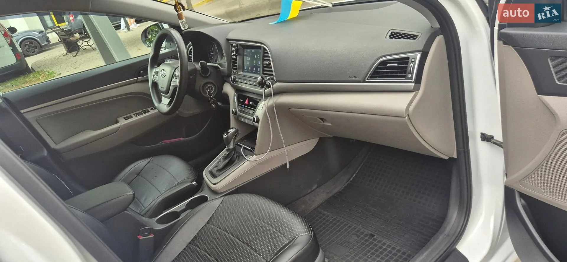 2016 Hyundai Elantra - мініатюра 6
