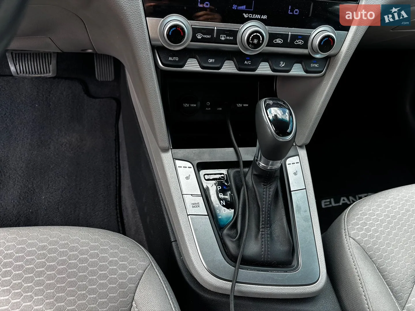 2019 Hyundai Elantra - мініатюра 25