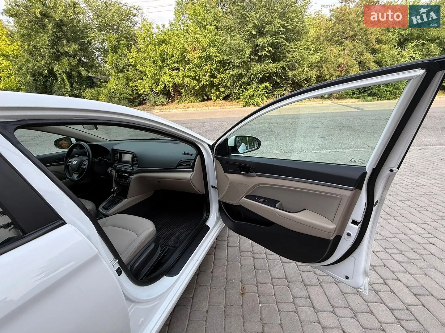 2016 Hyundai Elantra - мініатюра 7