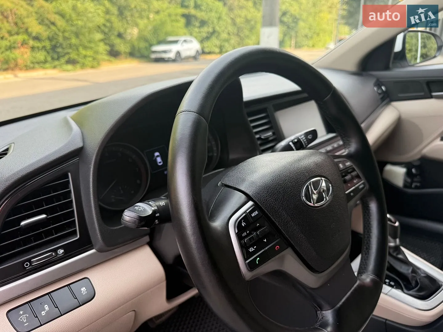 2016 Hyundai Elantra - мініатюра 15