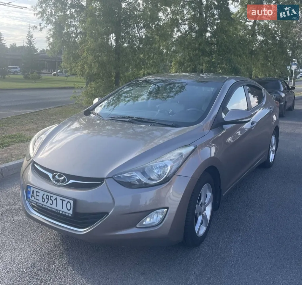 2010 Hyundai Elantra - мініатюра 11