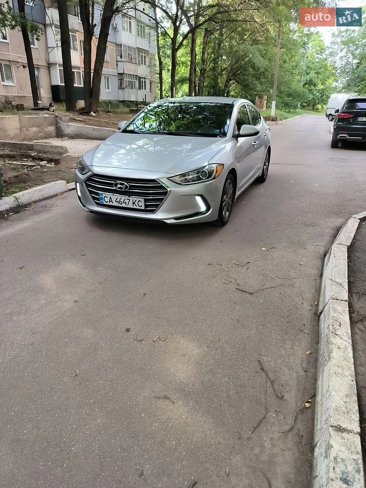 2016 Hyundai Elantra - мініатюра 14