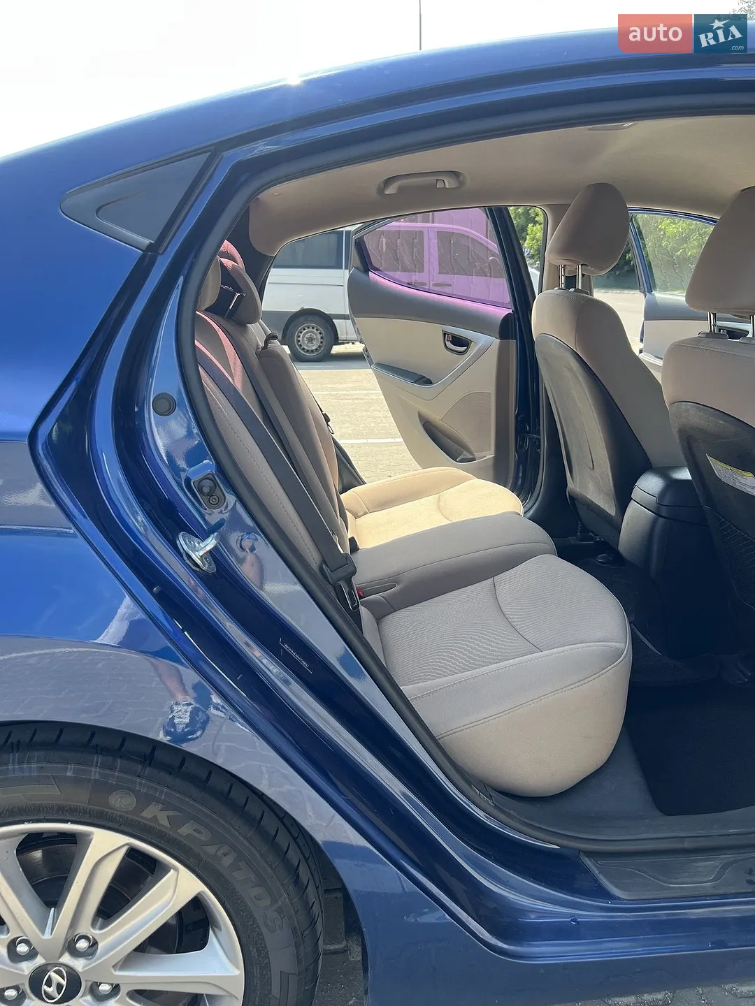 2015 Hyundai Elantra - мініатюра 19
