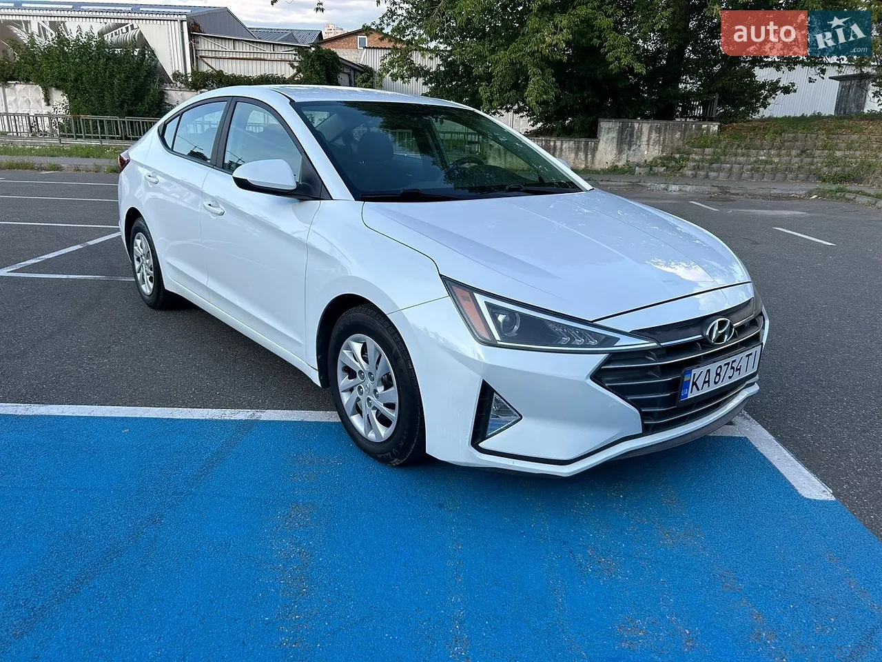 2017 Hyundai Elantra - мініатюра 27