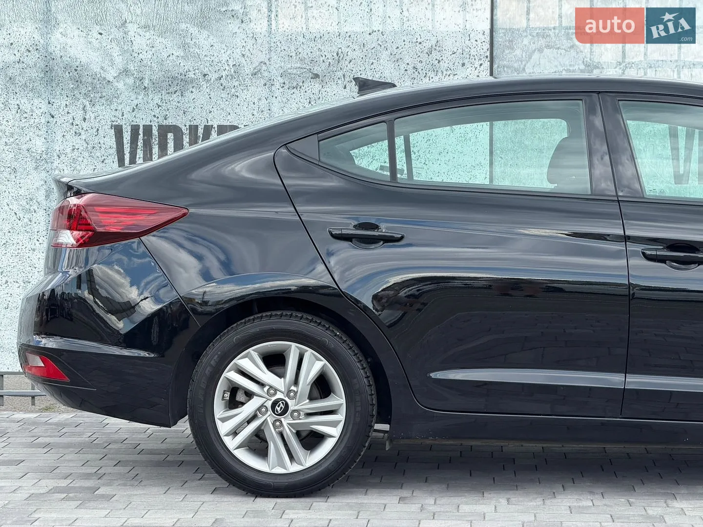 2019 Hyundai Elantra - мініатюра 11