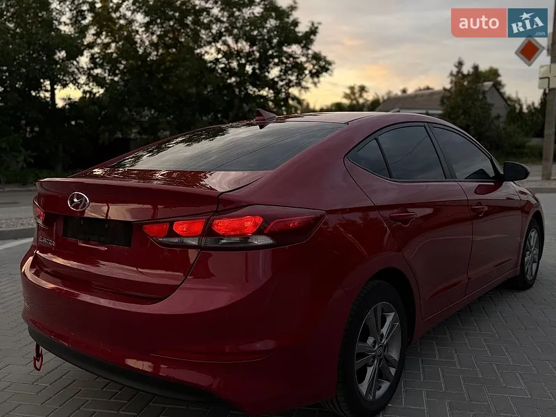 Hyundai Elantra 2017
