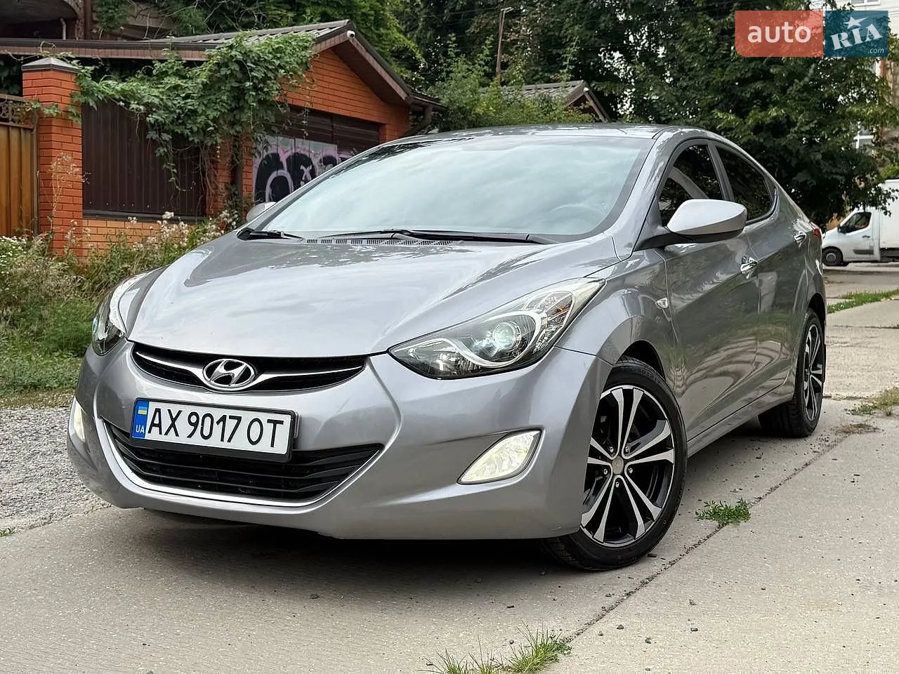 2013 Hyundai Elantra - мініатюра 17