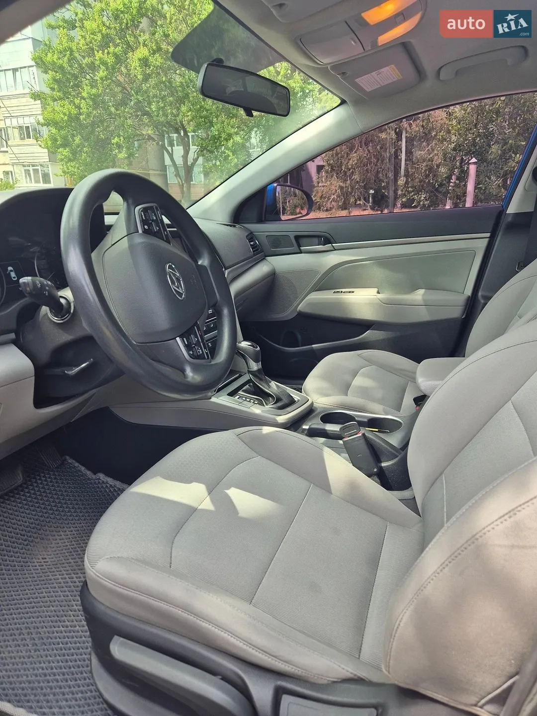 2017 Hyundai Elantra - мініатюра 4