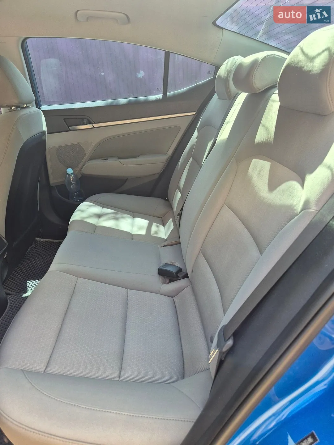 2017 Hyundai Elantra - мініатюра 21