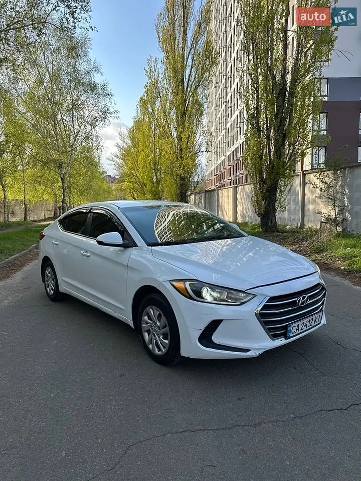 2017 Hyundai Elantra - мініатюра 30