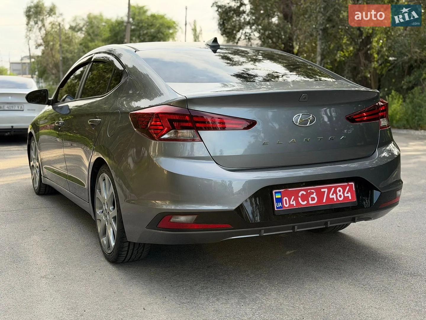 2019 Hyundai Elantra - мініатюра 6