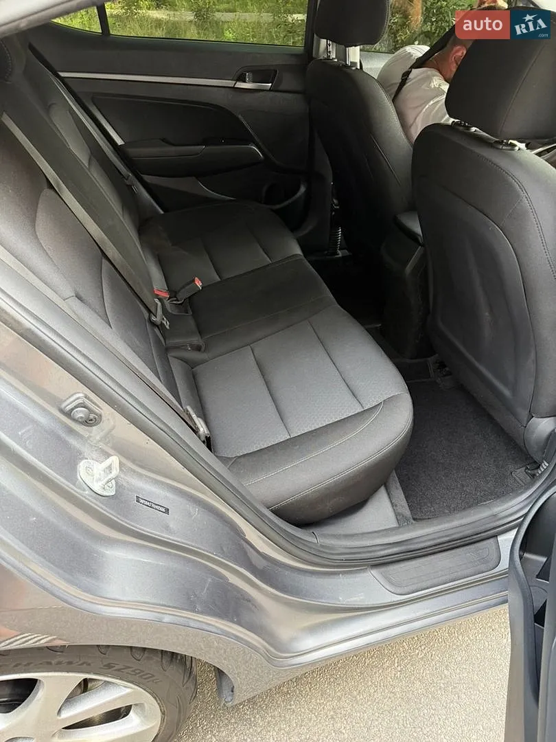 2019 Hyundai Elantra - мініатюра 10