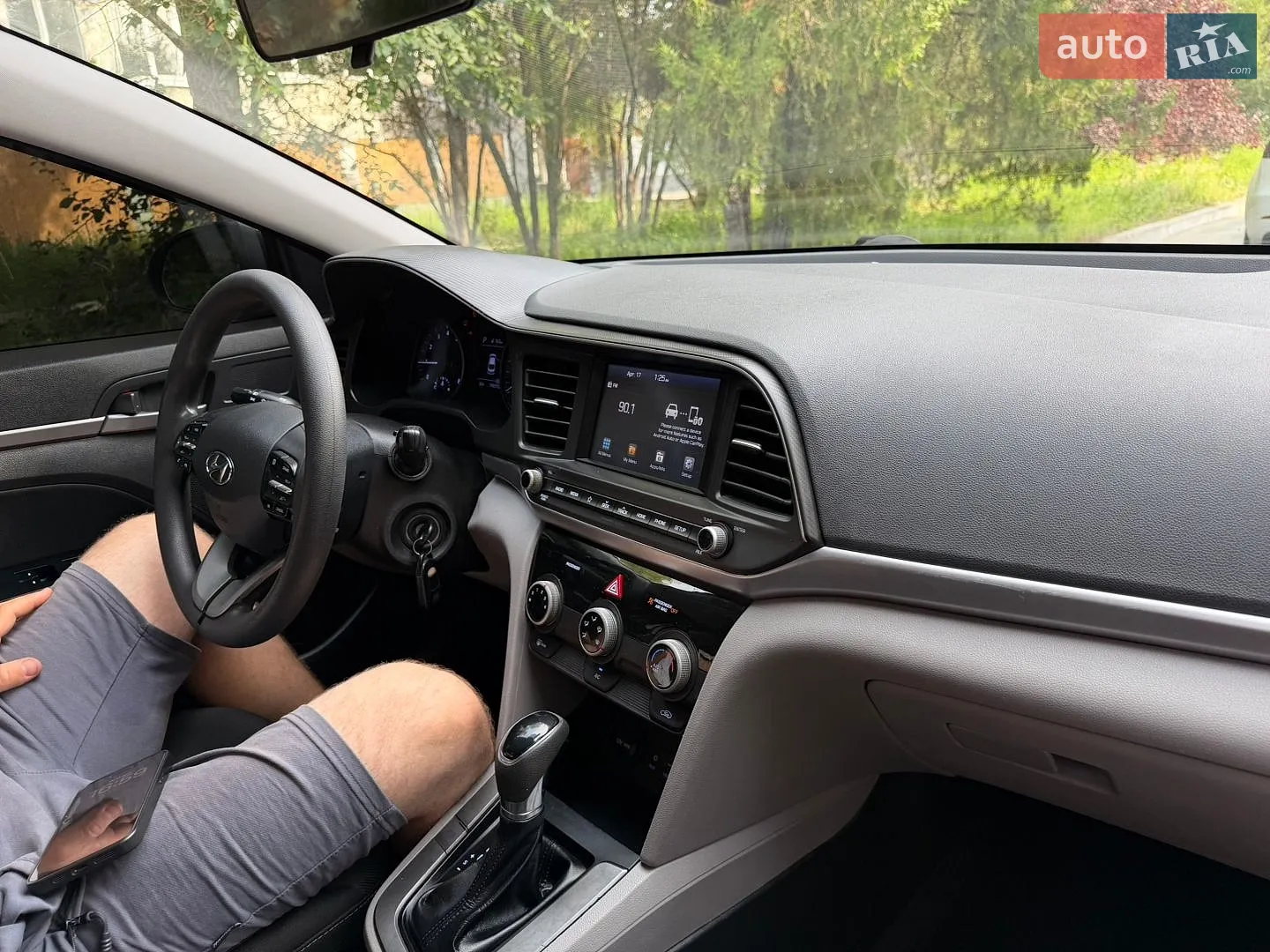 2019 Hyundai Elantra - мініатюра 9