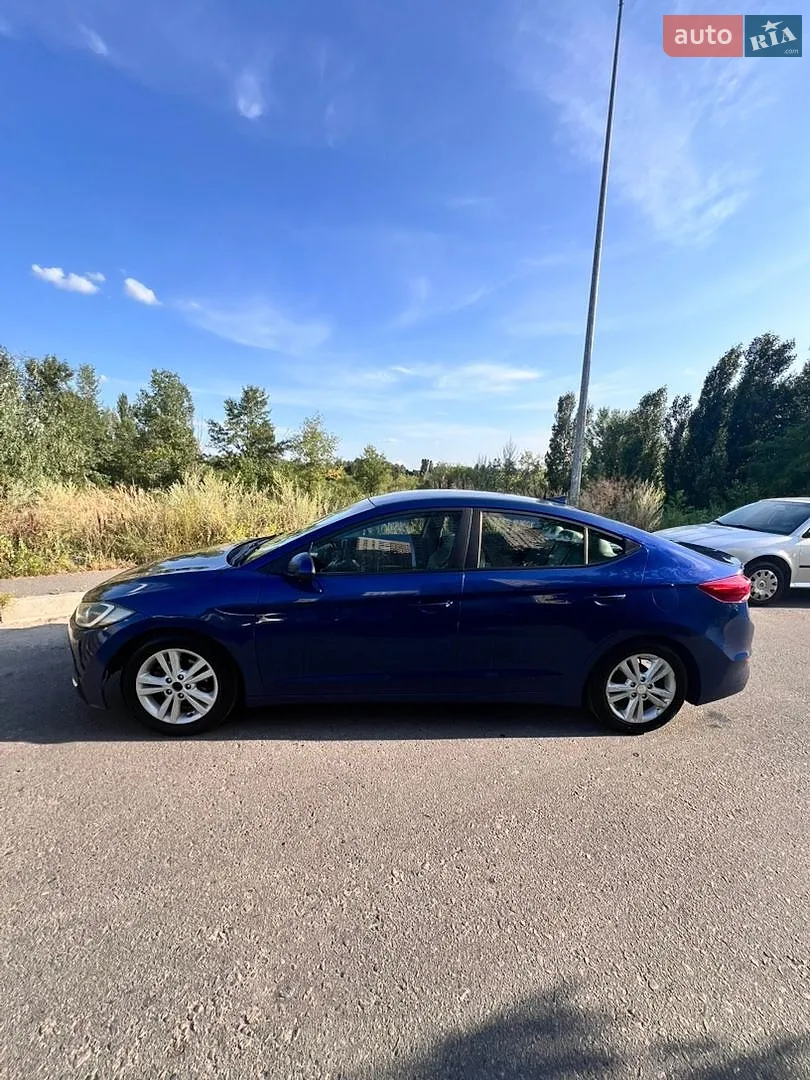 2016 Hyundai Elantra - мініатюра 4