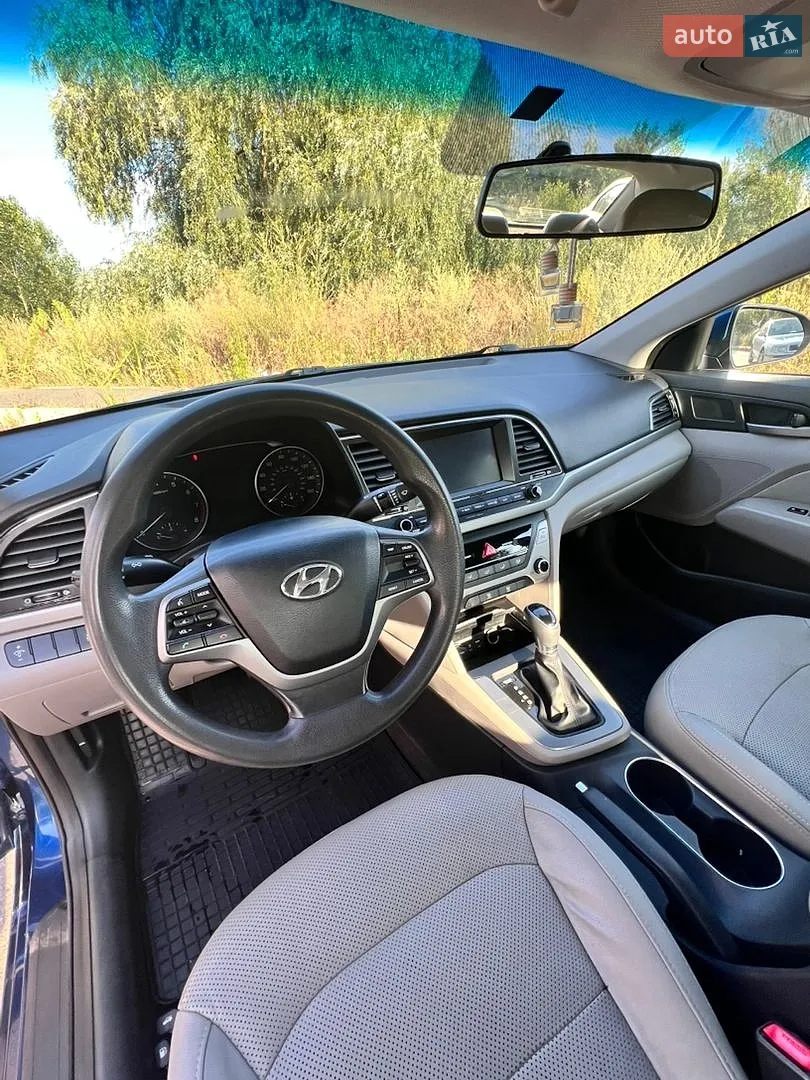 2016 Hyundai Elantra - мініатюра 13