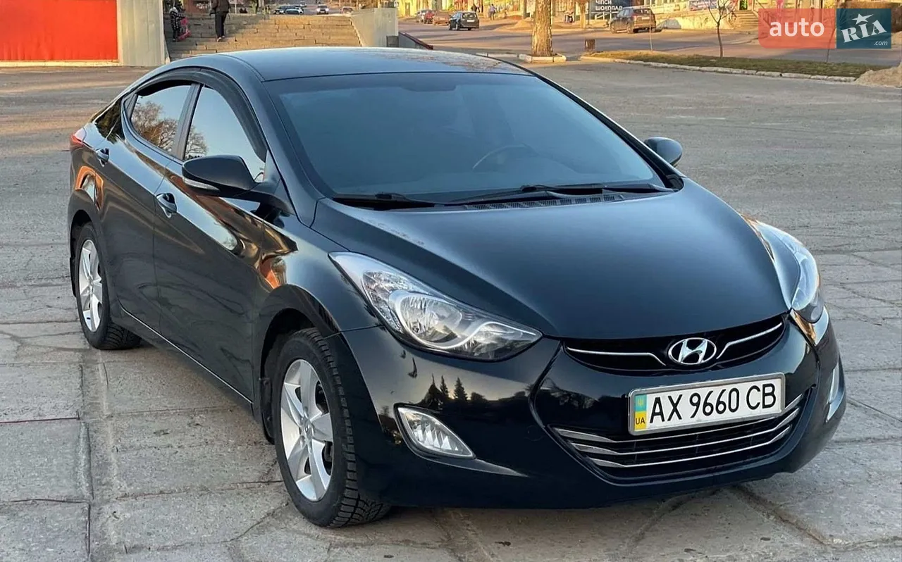 2013 Hyundai Elantra - мініатюра 9