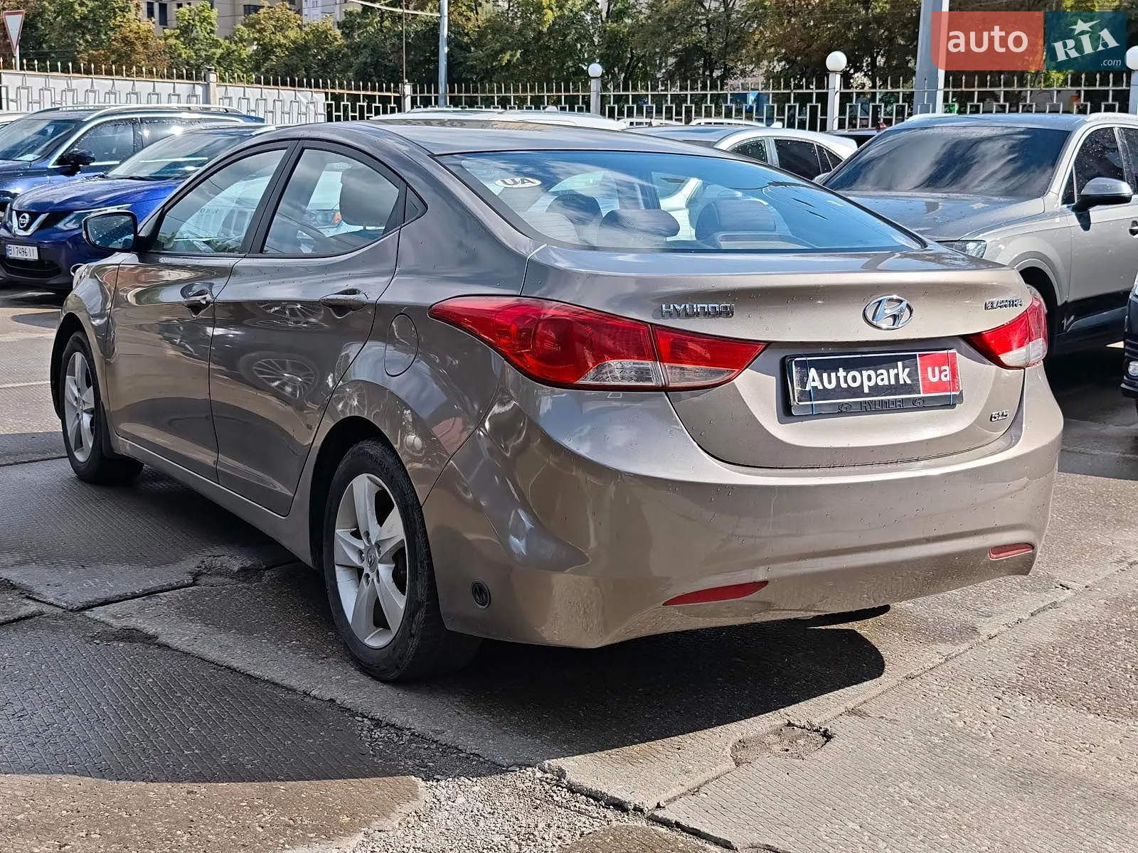 2012 Hyundai Elantra - мініатюра 9