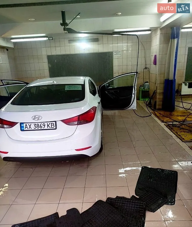 2014 Hyundai Elantra - мініатюра 23