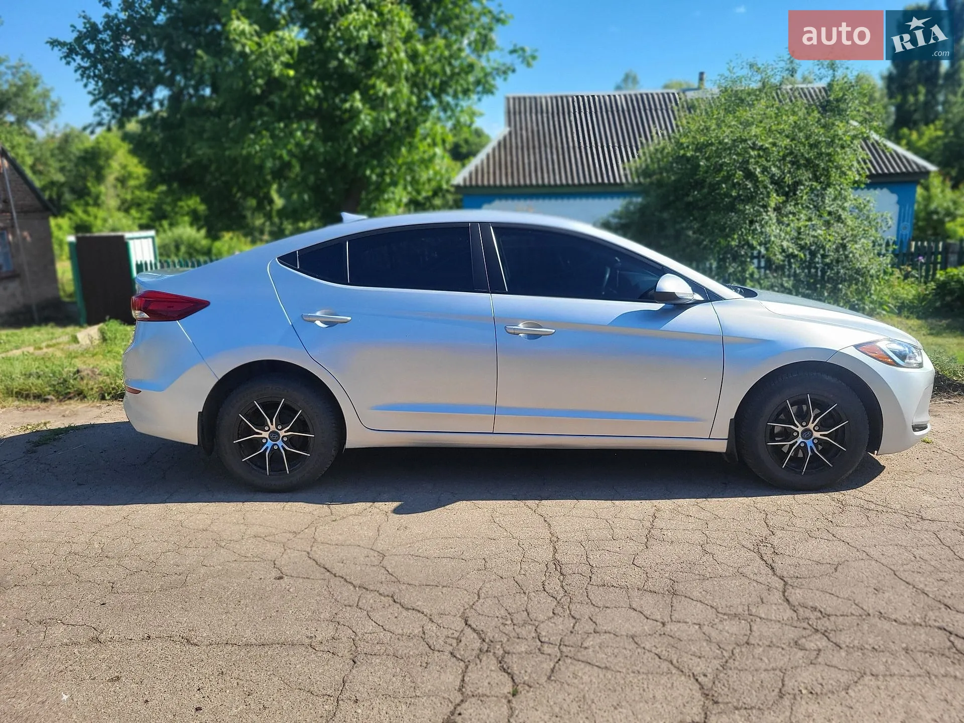 2016 Hyundai Elantra - мініатюра 2