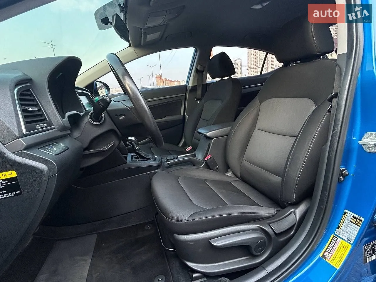 2016 Hyundai Elantra - мініатюра 9