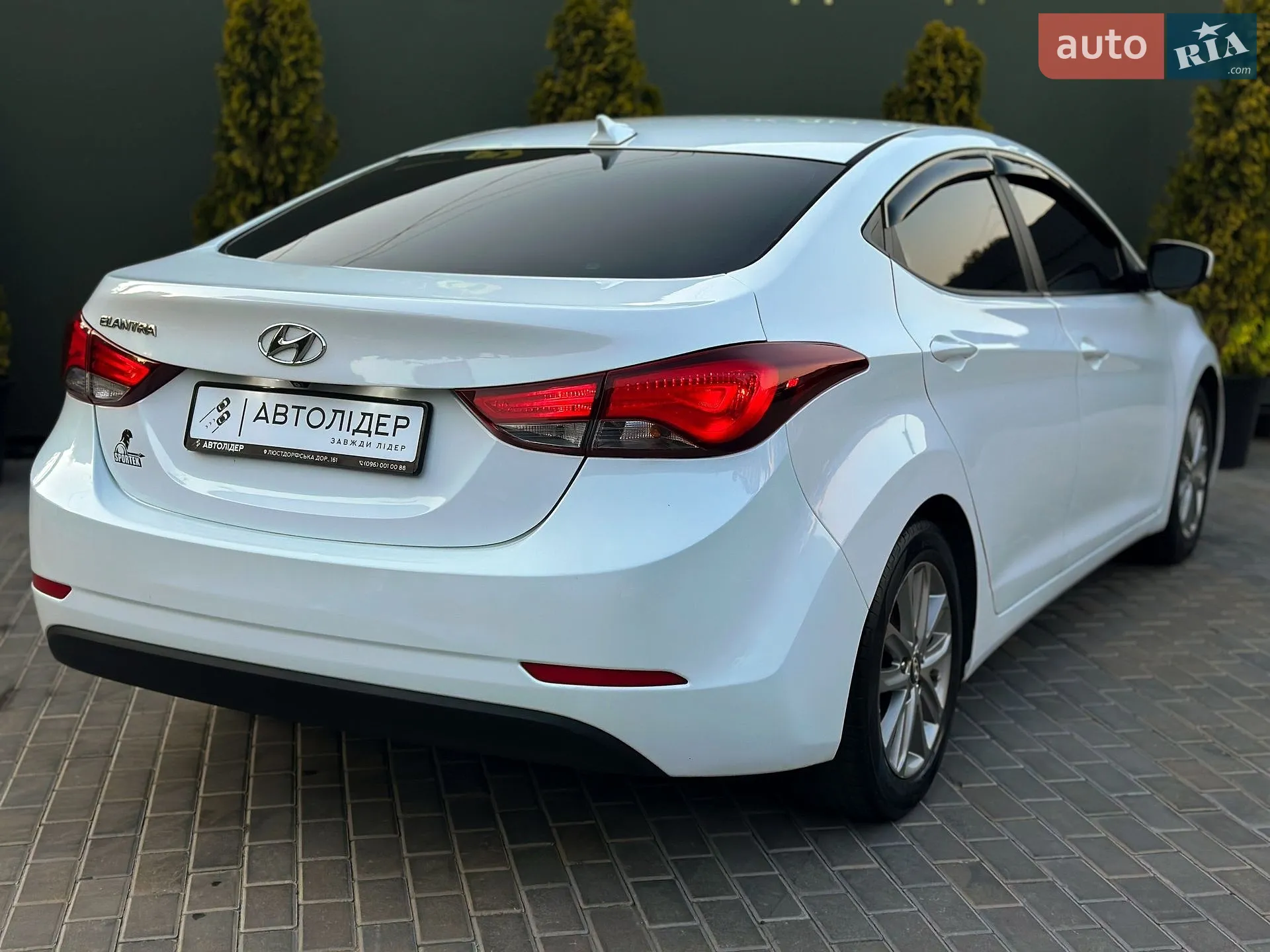 2015 Hyundai Elantra - мініатюра 26