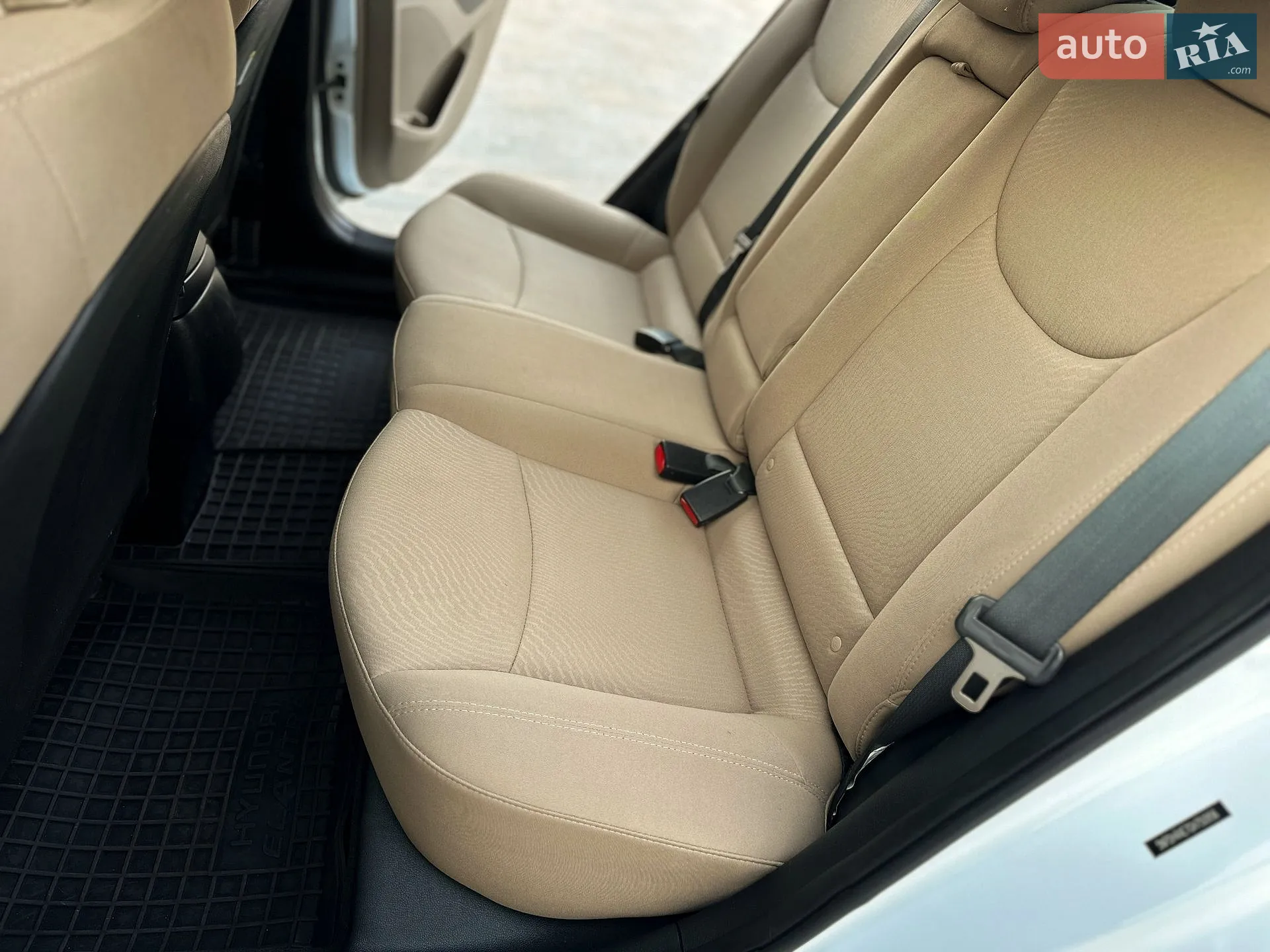 2015 Hyundai Elantra - мініатюра 45
